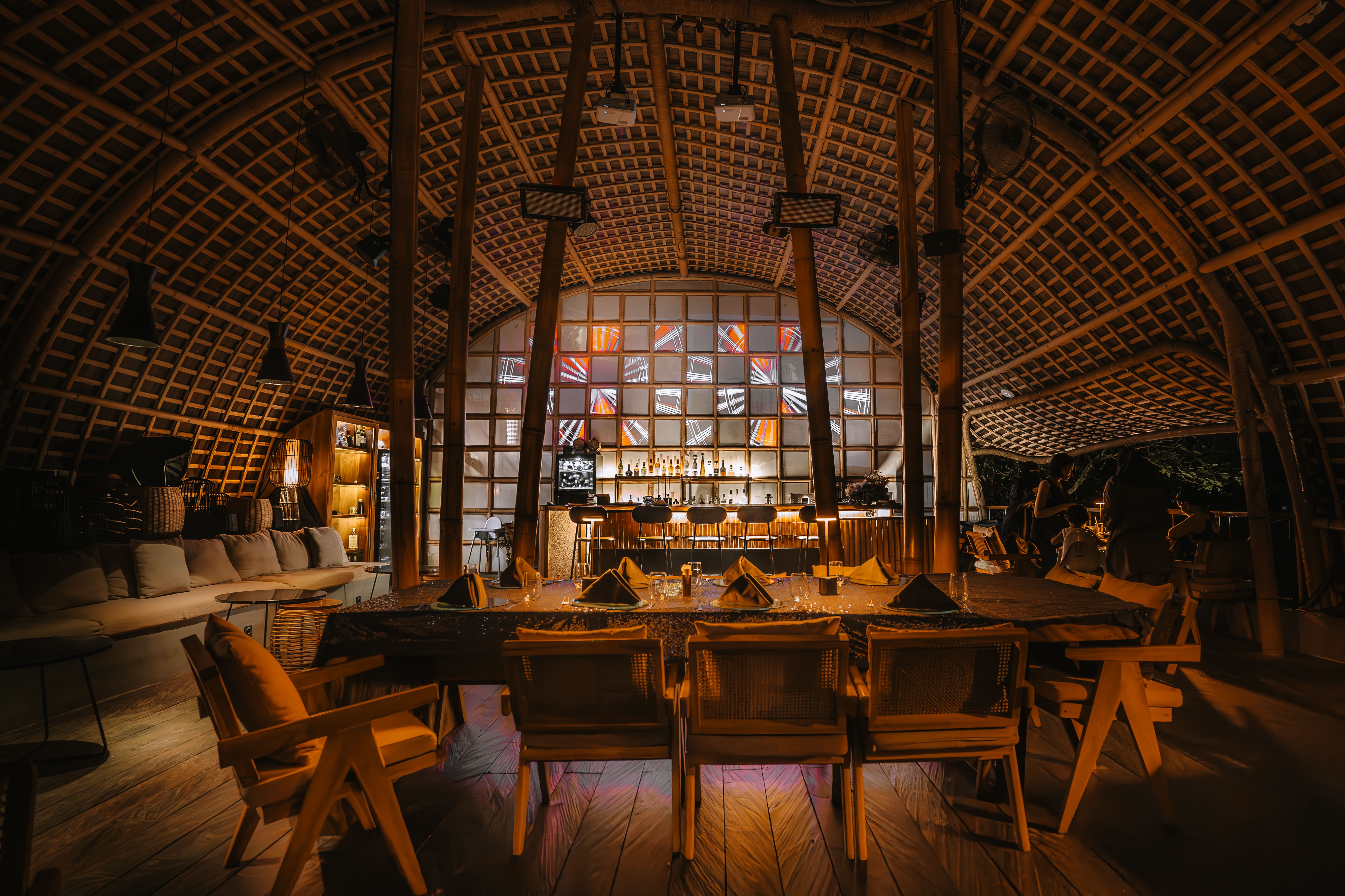 Akar Restaurant